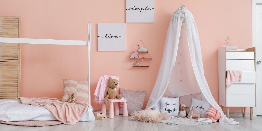 Ciel de lit enfant : 10 modèles tendances et cocooning !